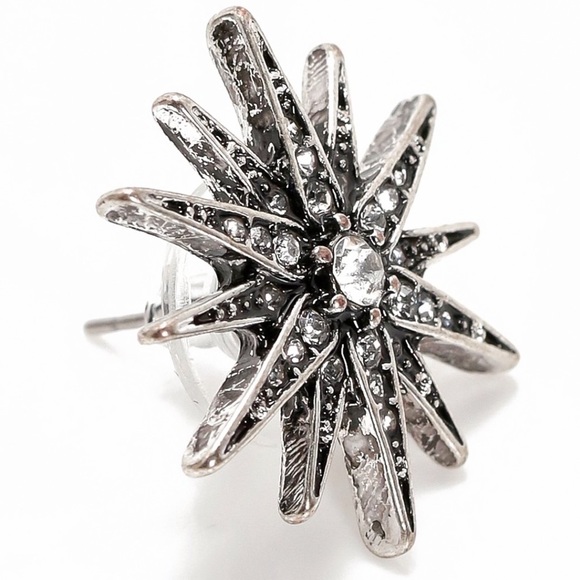 Antiqued Silver & Crystal Star Stud Earrings - Picture 6 of 8